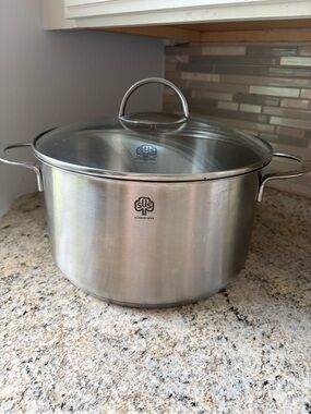 Schulte-Ufer Stainless Steel 4 Quart Pot with lid